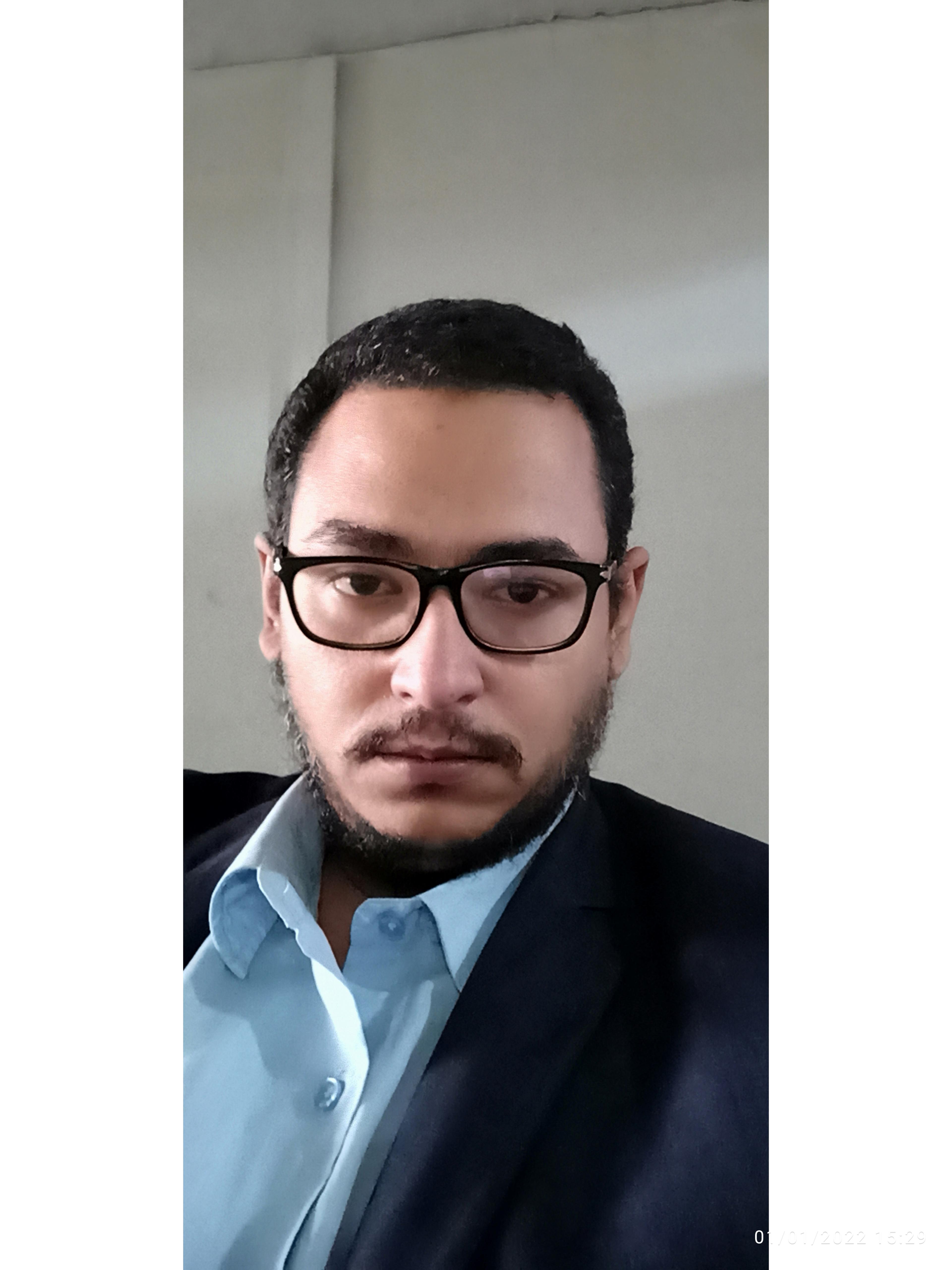 أحمد الكومي